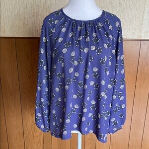 LOFT Women’s Chic Blue Blouse with Elegant Design‎ SIZE LARGE